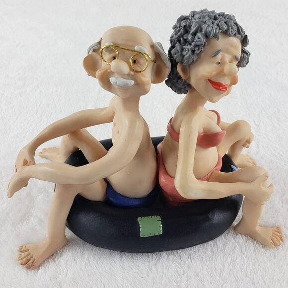 EFY Resin Figurine Senior Couple Summer Beach Fun Inner Tube 1373/3000 - Picture 7 of 8